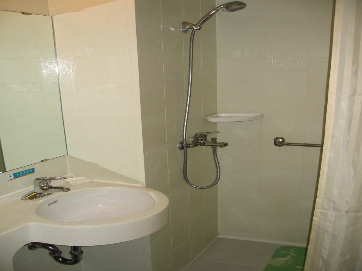 Jinjiang Inn - Wuhan Ziyang Road Екстер'єр фото
