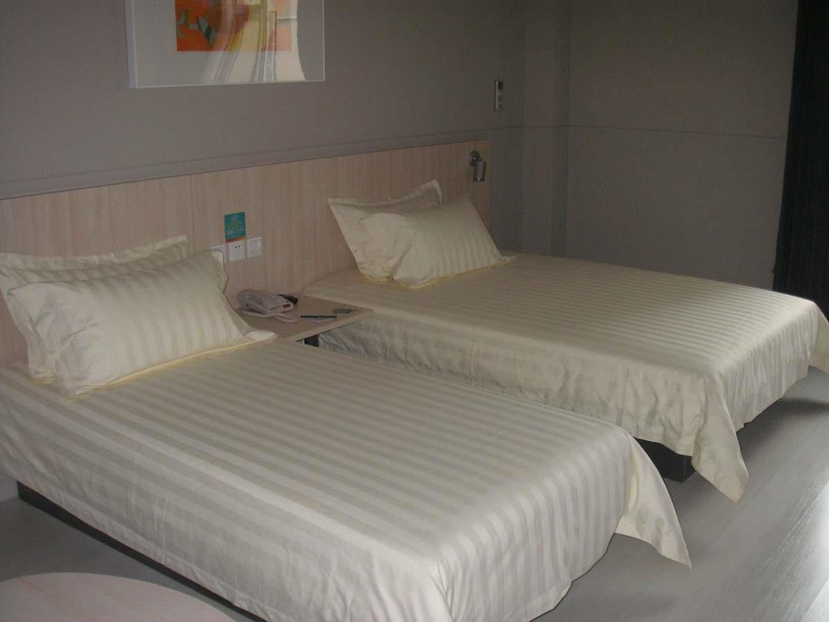 Jinjiang Inn - Wuhan Ziyang Road Екстер'єр фото