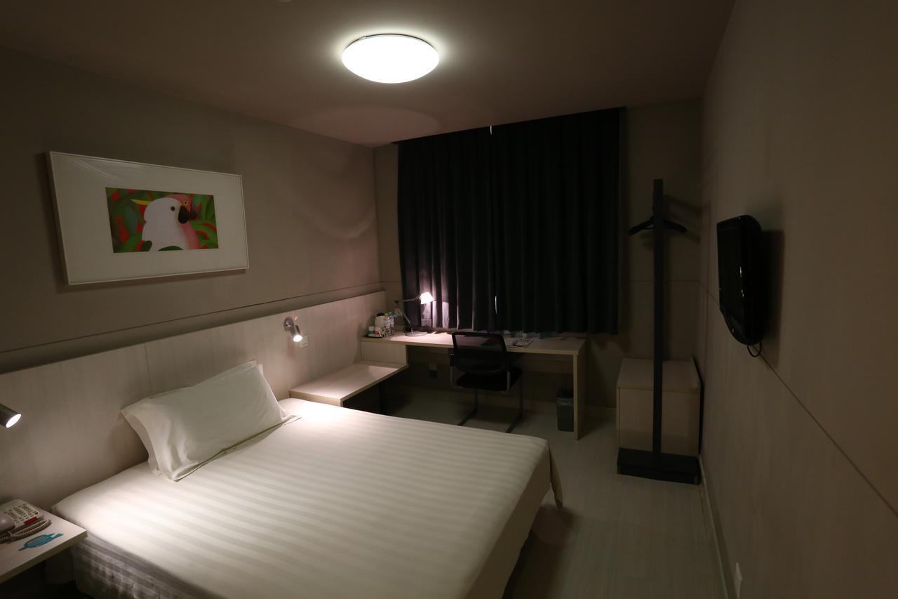 Jinjiang Inn - Wuhan Ziyang Road Екстер'єр фото