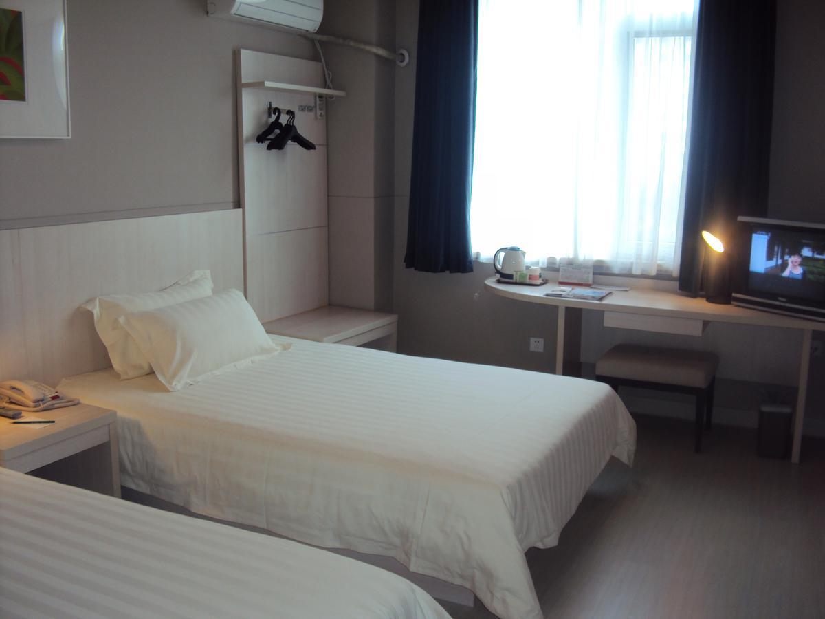 Jinjiang Inn - Wuhan Ziyang Road Екстер'єр фото