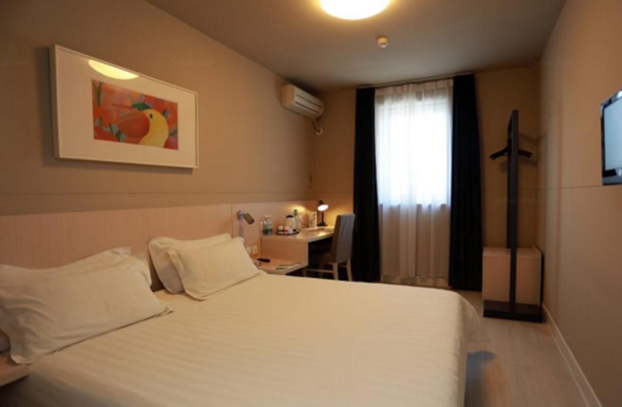 Jinjiang Inn - Wuhan Ziyang Road Екстер'єр фото