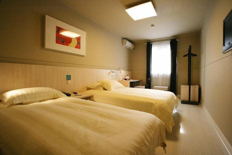 Jinjiang Inn - Wuhan Ziyang Road Екстер'єр фото